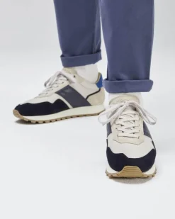 In Corio Sneakers><noscript><img width=