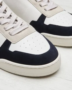 In Corio Sneakers><noscript><img width=