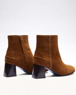 In Corio Bottines><noscript><img width=