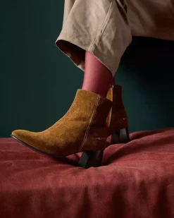 In Corio Bottines><noscript><img width=