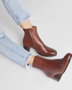 In Corio Bottines><noscript><img width=
